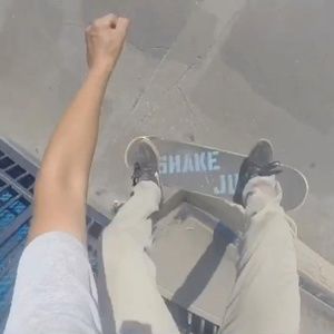 Meet your Posher, Eduardo